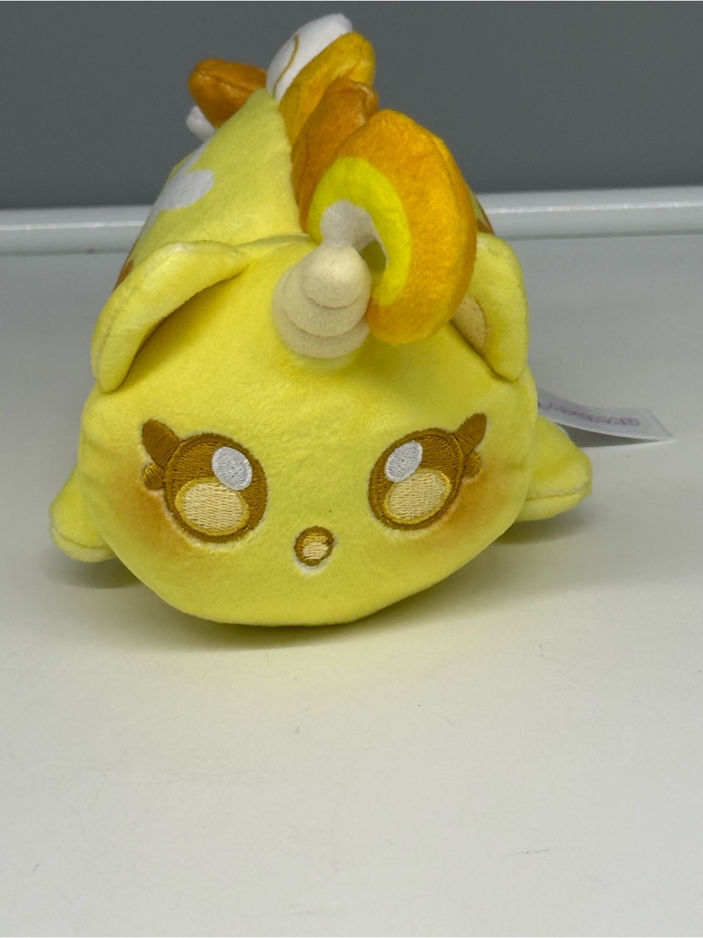 Yellow Aphmau MeeMeows Buttercup Unicorn Cat 6-inch plush toy. Like New